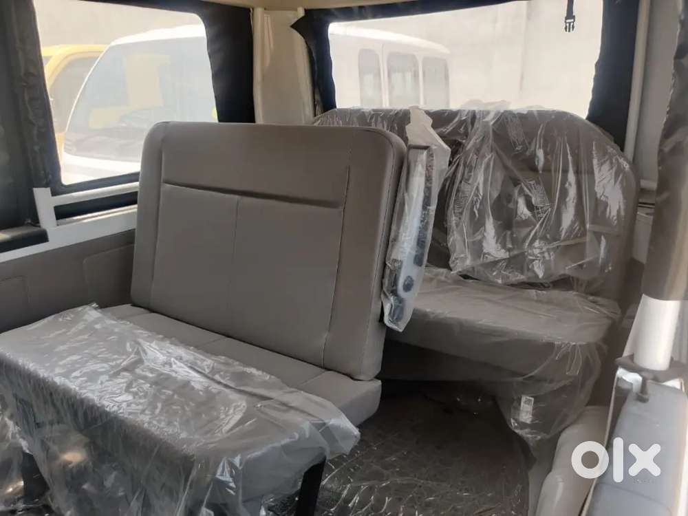 Tata Magic Express D+9 Seater