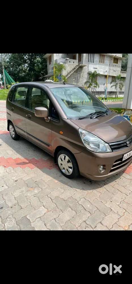 Maruti Suzuki Zen Estilo 2011