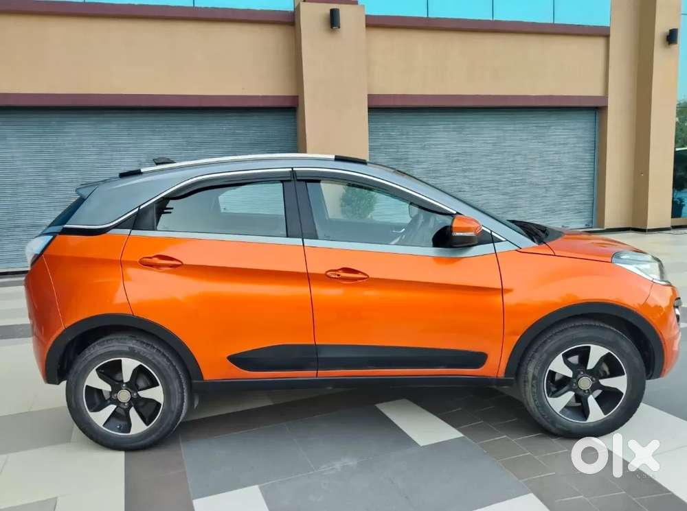 Tata Nexon 1.2 Revotron Xza Plus Dualtone, 2018, Petrol