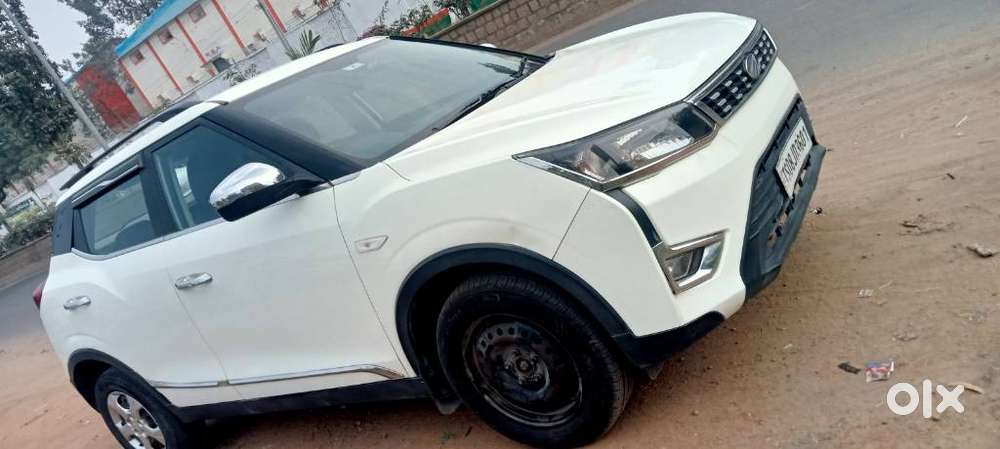 Mahindra Xuv300 W6 Amt Diesel, 2022, Diesel