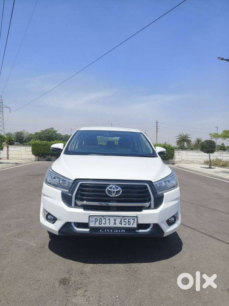 Toyota Innova Crysta 2.4 G Mt, 2023, Diesel