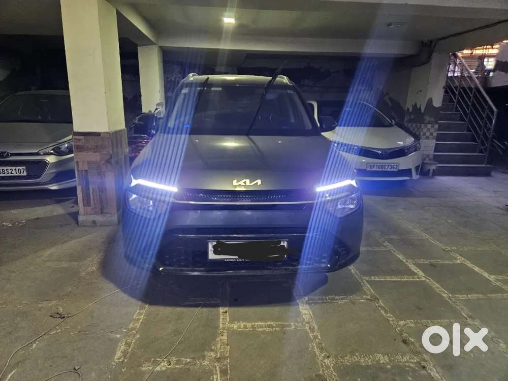 Kia Carens Sep' 2022 Petrol 30500 Km Driven