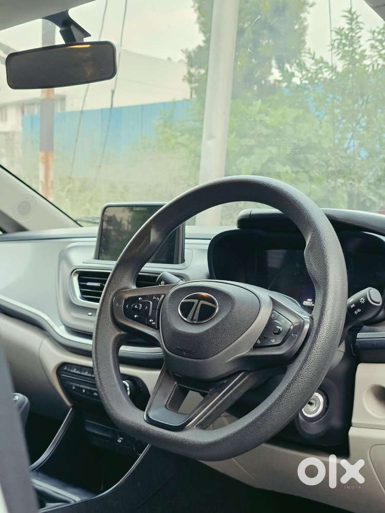 Tata Altroz Xm Plus Petrol, 2025, Petrol