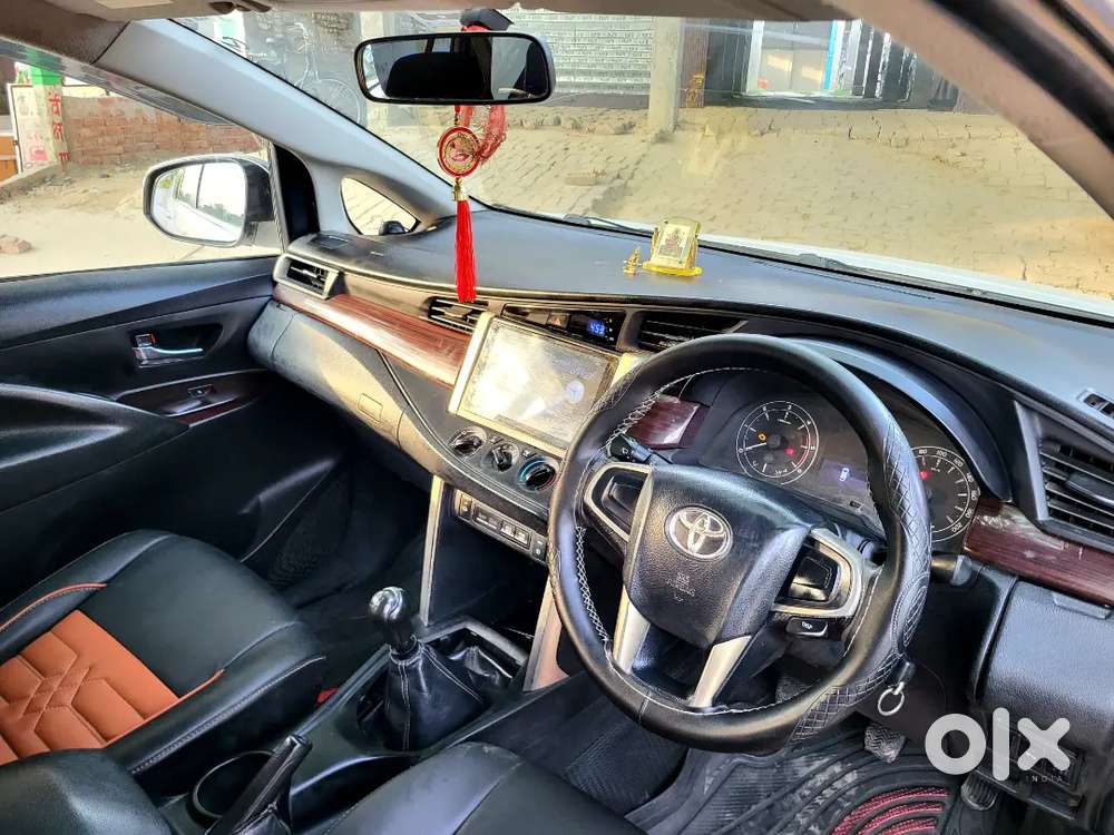 Toyota Innova Crysta 2016