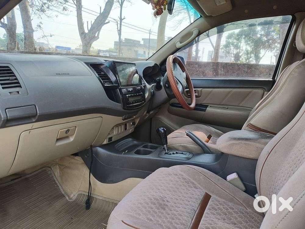 Toyota Fortuner 3.0 4x2 Automatic, 2012, Diesel