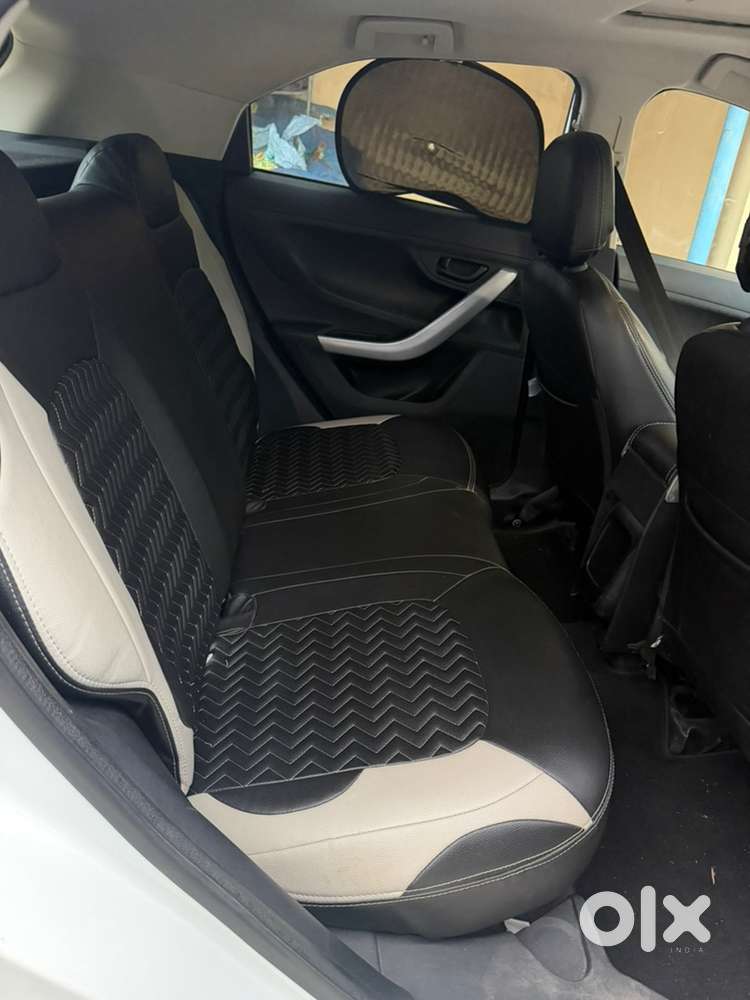 Tata Nexon Petrol 2023, Sunroof, Alloy Wheels, 215&rdquo; Tyres