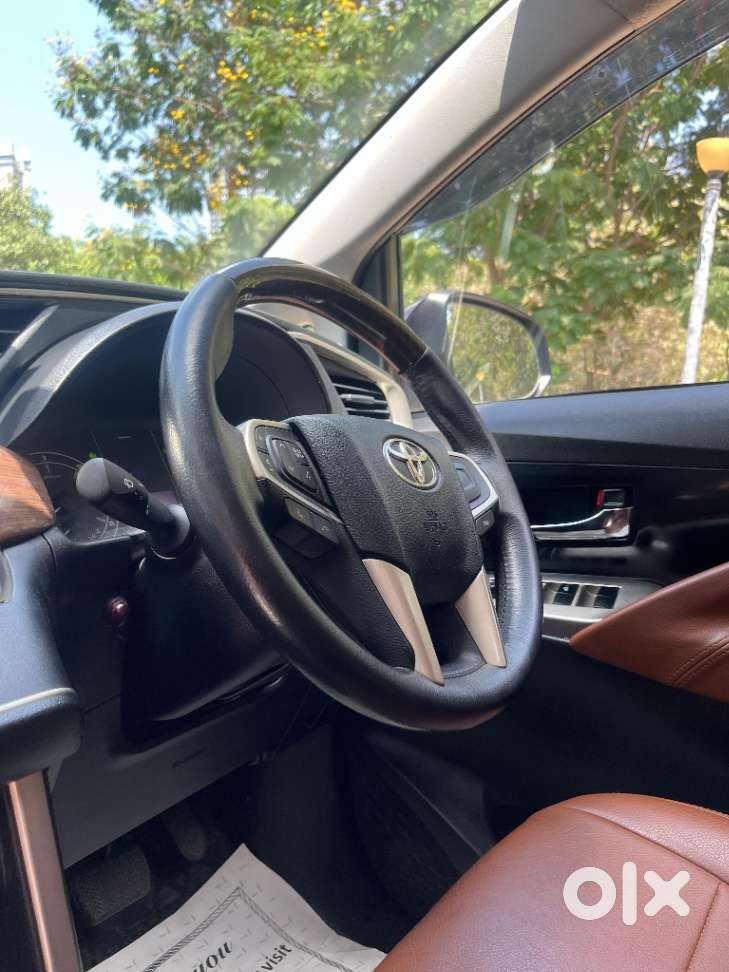 Toyota Innova Crysta [2020-ongoing] 2.4 Gx 7 Str, 2022, Diesel