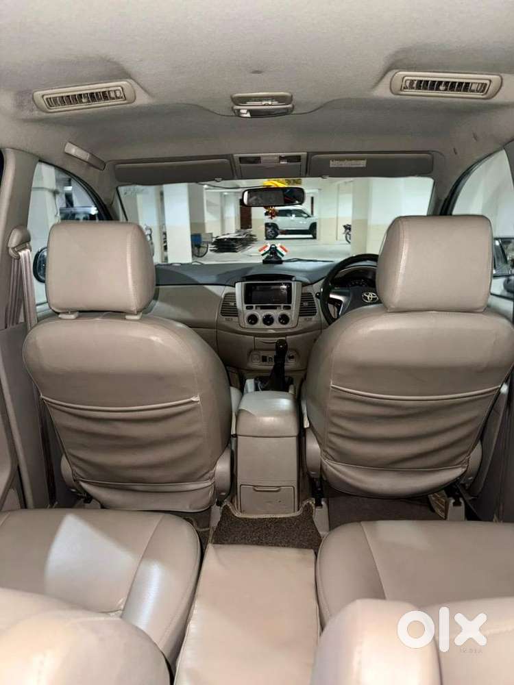 Toyota Innova 2014 Diesel Well Maintained