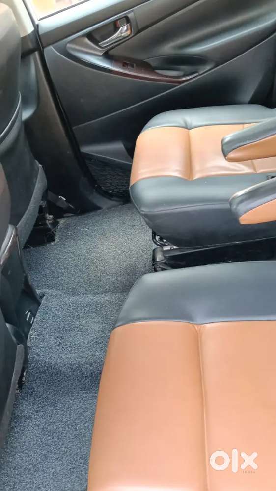 Toyota Innova Crysta