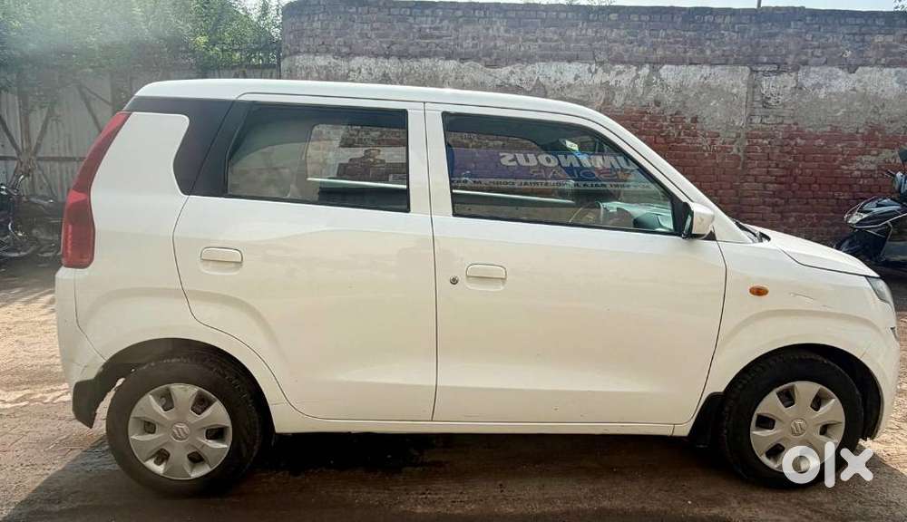 Maruti Suzuki Wagon R 1.0 Vxi Cng, 2022, Cng & Hybrids