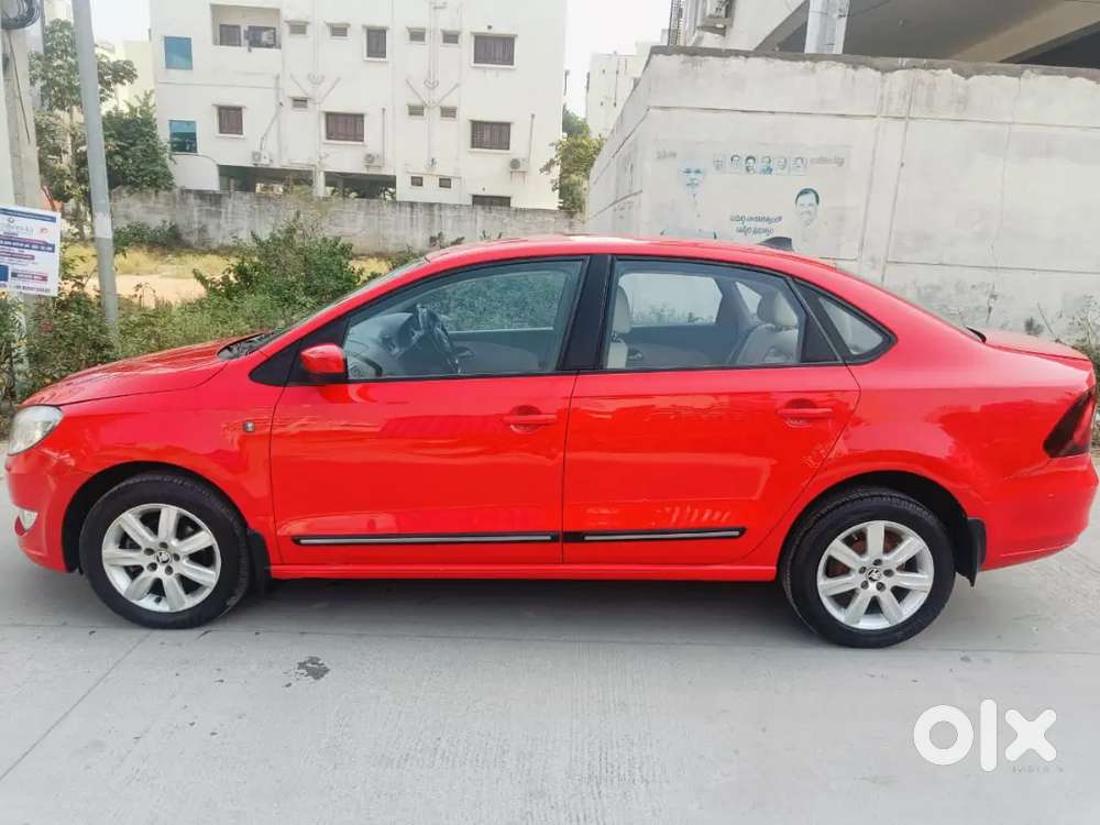 Skoda Rapid Ambition Plus -  diesel Mt, 98500 Driven, 2015 Model