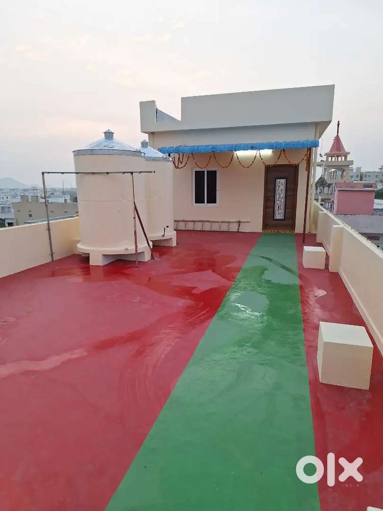Pent house - Single room with attached bathroom available in 3rd floor