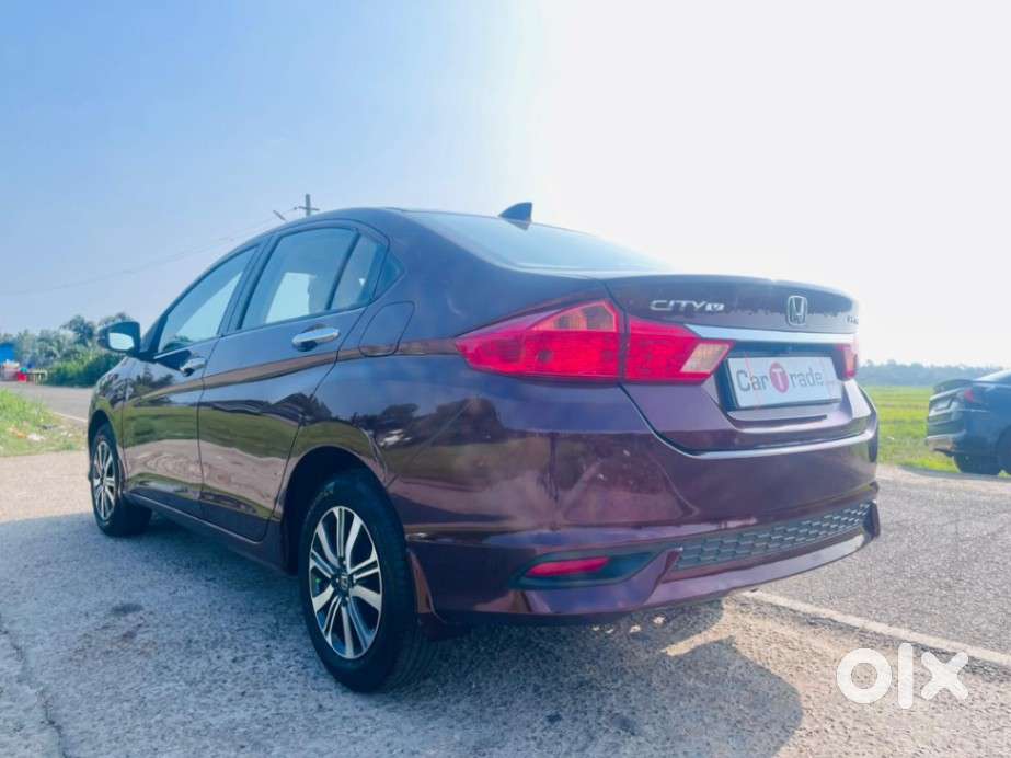 Honda City I-vtec V, 2018, Petrol