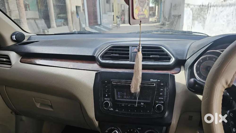 Maruti Suzuki Swift Dzire 2017 Petrol 76500 Km Driven