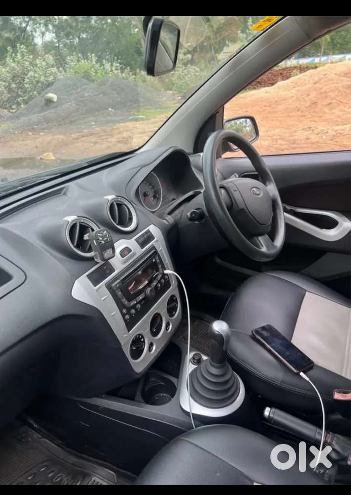 Ford Figo Petrol Lxi 2011 Manual
