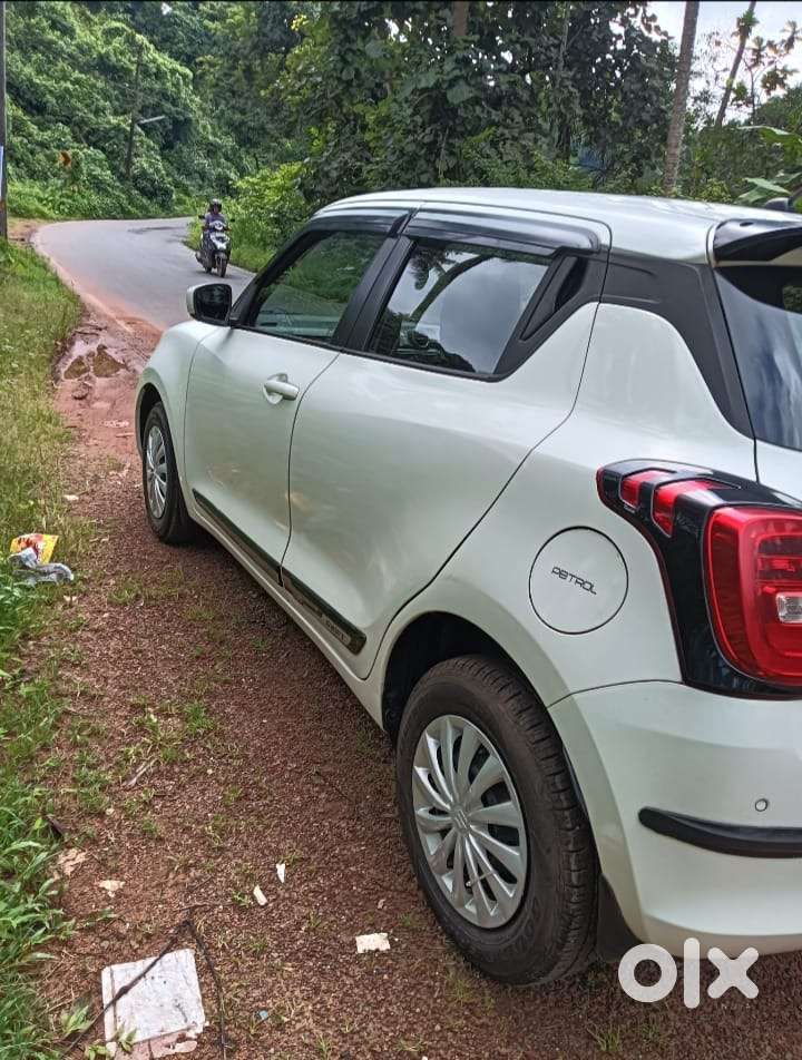 Maruti Suzuki Swift Petrol 2023