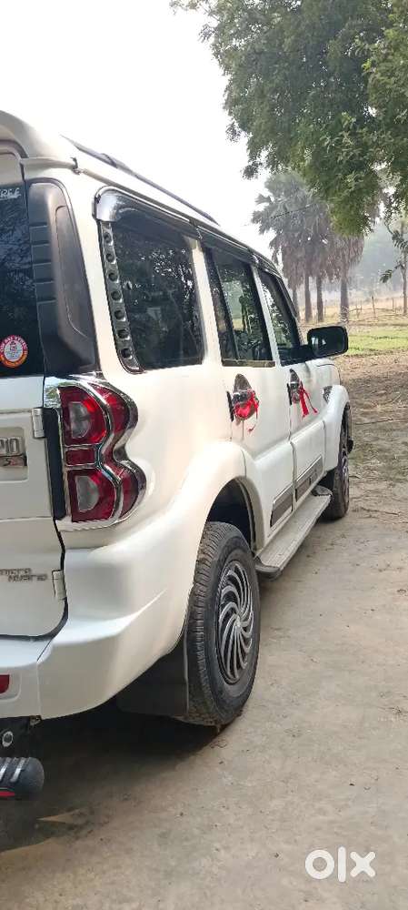 Mahindra Scorpio 2017 Diesel 68530 Km Driven