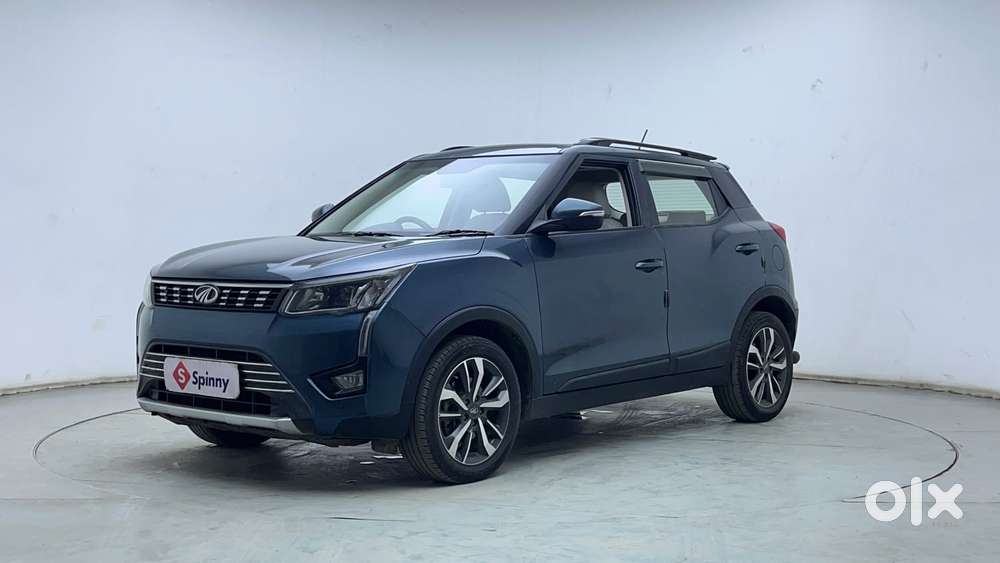 Mahindra Xuv300 1.2 W8 (o) Amt Petrol, 2021, Petrol
