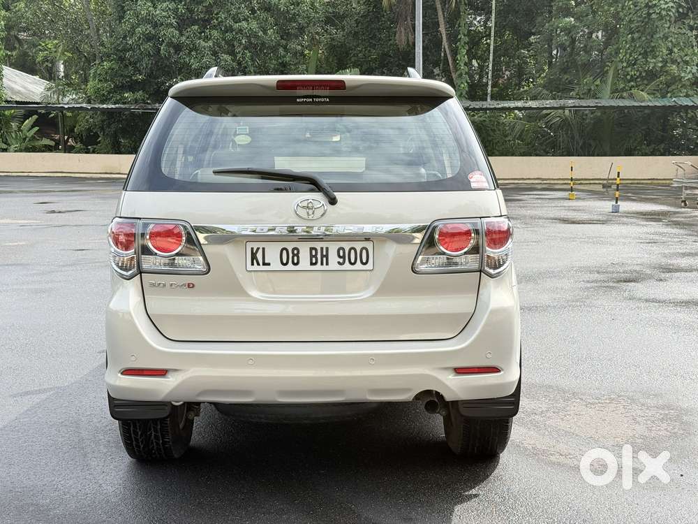 Toyota Fortuner 4x2 Manual, 2015, Diesel
