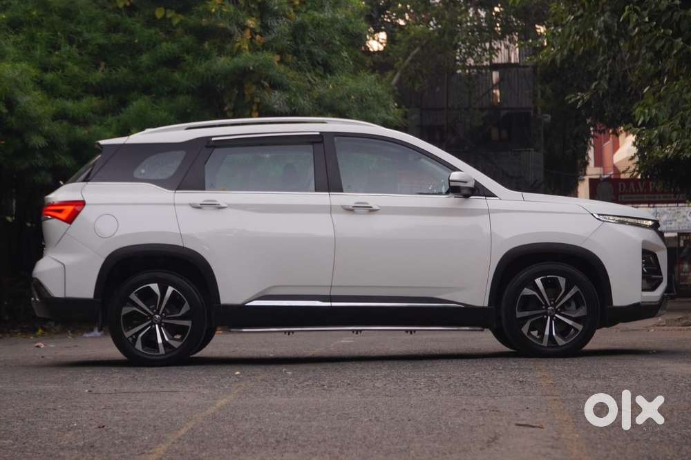 Mg Hector Savvy Pro 1.5 Turbo Cvt Dual Tone, 2023, Petrol
