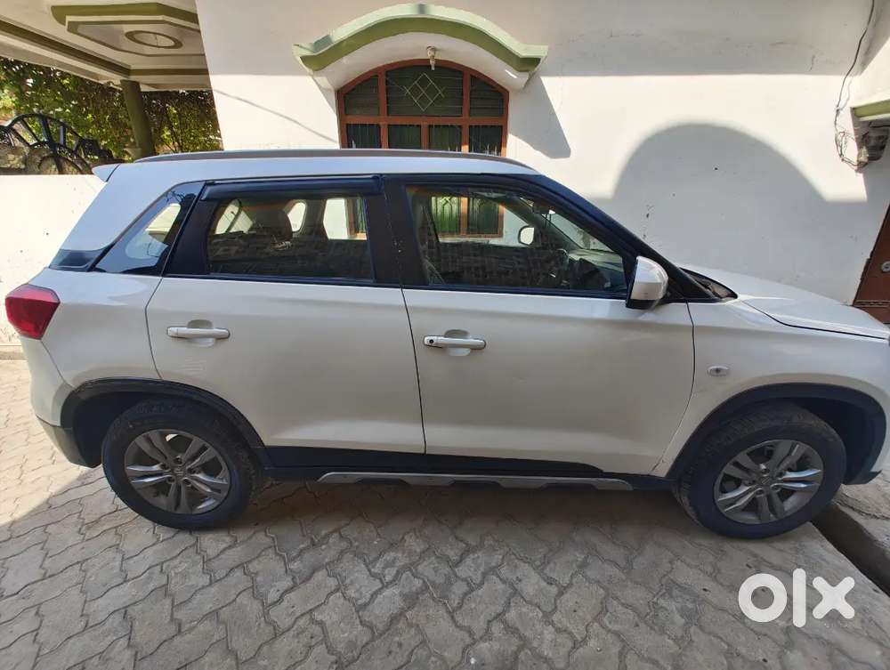 Well-maintained Maruti Suzuki Brezza Zdi  2018 Diesel 70000 Km Driven