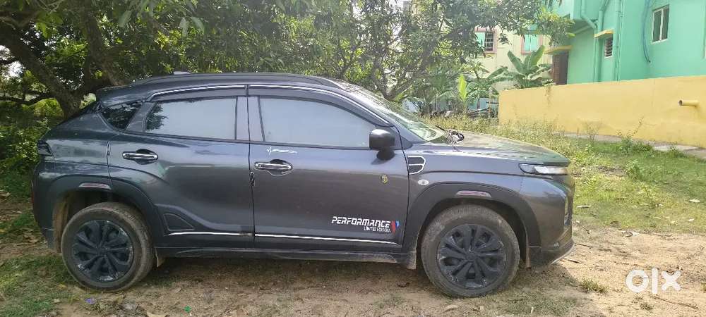 Maruti Suzuki Fronx 2025 Petrol 22000 Km Driven