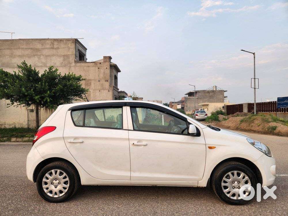 Hyundai I20 Petrol Era, 2011, Petrol