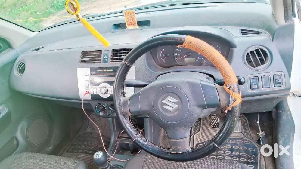 Maruti Swift Dzire 2012
