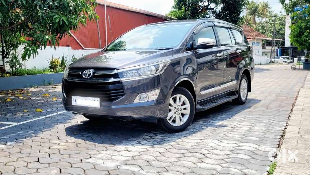Toyota Innova Crysta 2.8 Gx At 8s, 2016, Diesel