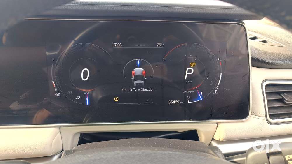 Mahindra Xuv700 2.0 Ax 7 Petrol At Luxury Pack Str, 2022, Petrol