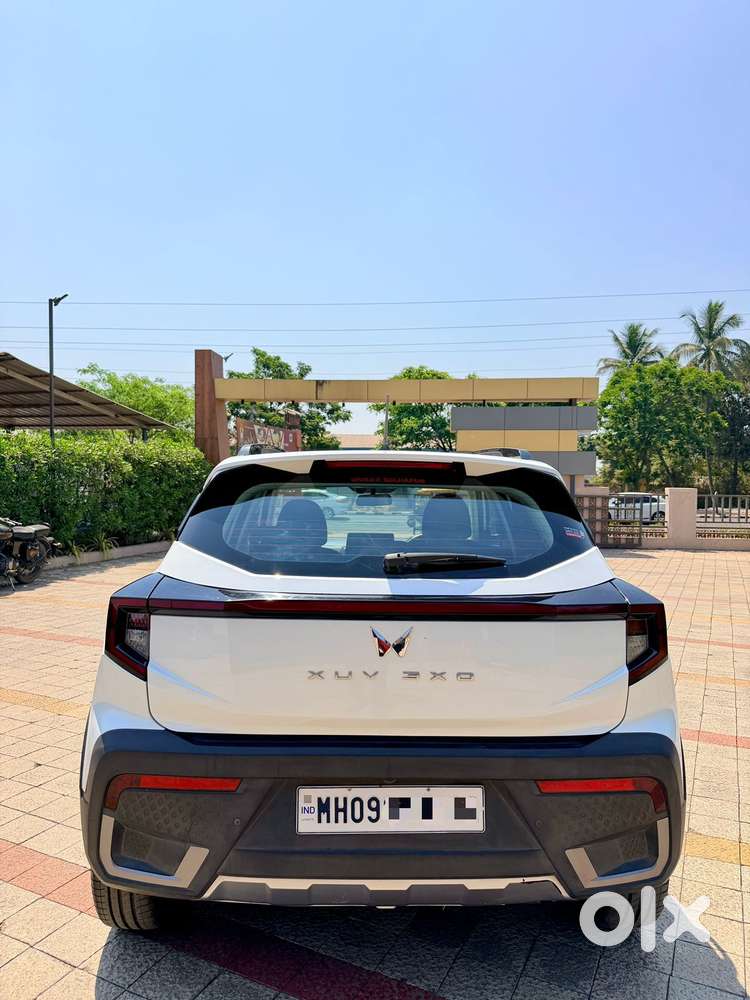 Mahindra Xuv 3xo Ax5 Ds Mt, 2024, Diesel