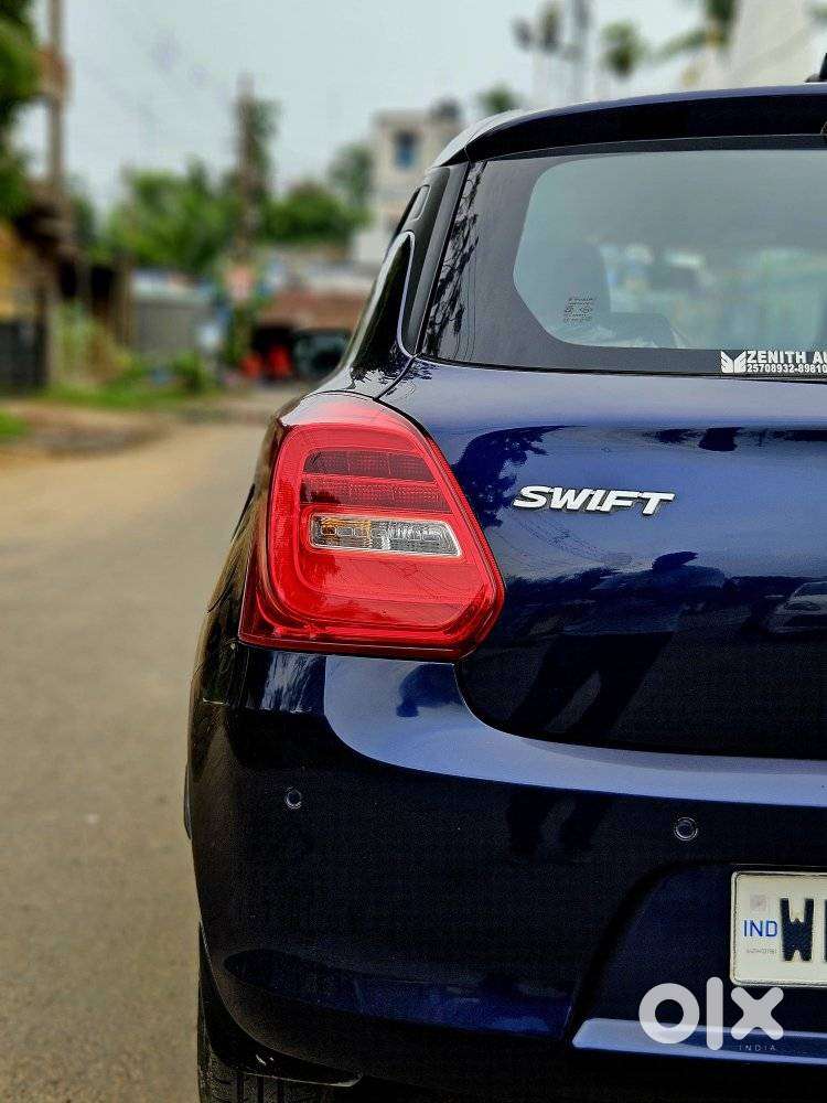 Maruti Suzuki Swift 1.2 Lxi (o), 2022, Petrol
