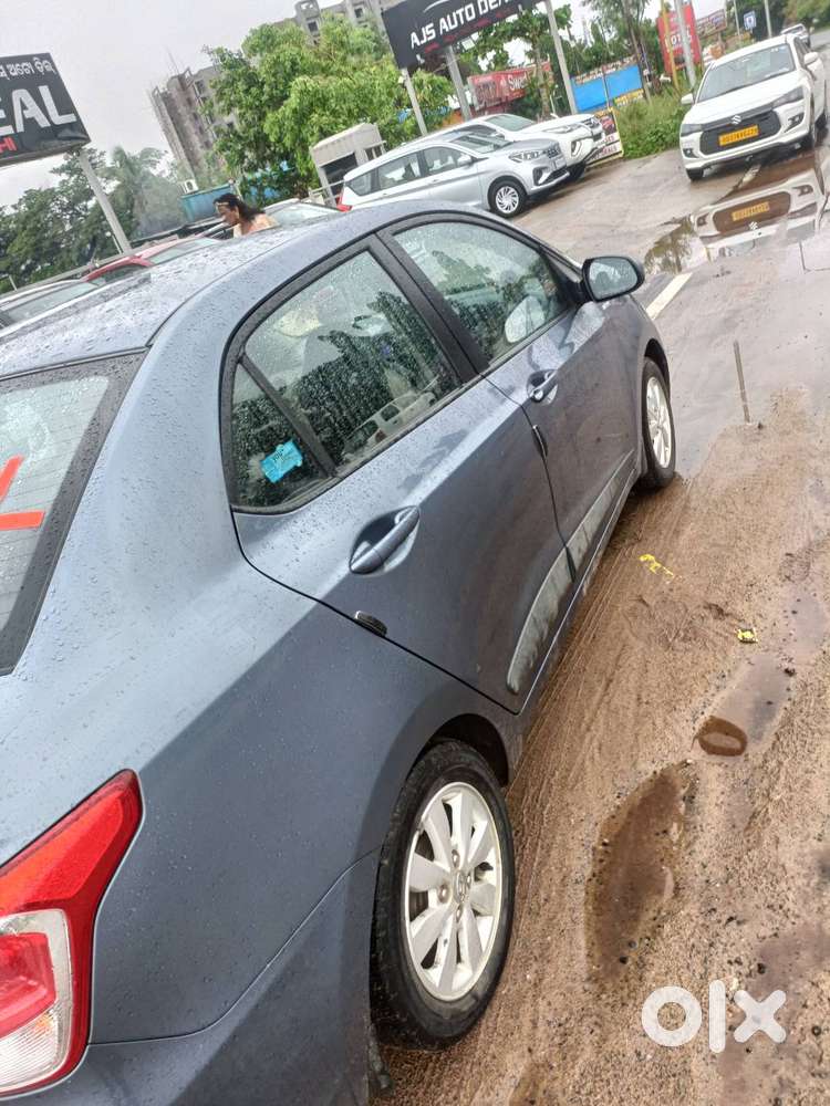 Hyundai Xcent 2016 Petrol Well Maintained, New Tyre With Full Service