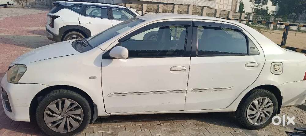 Toyota Etios 2013 Cng & Hybrids 100000 Km Driven