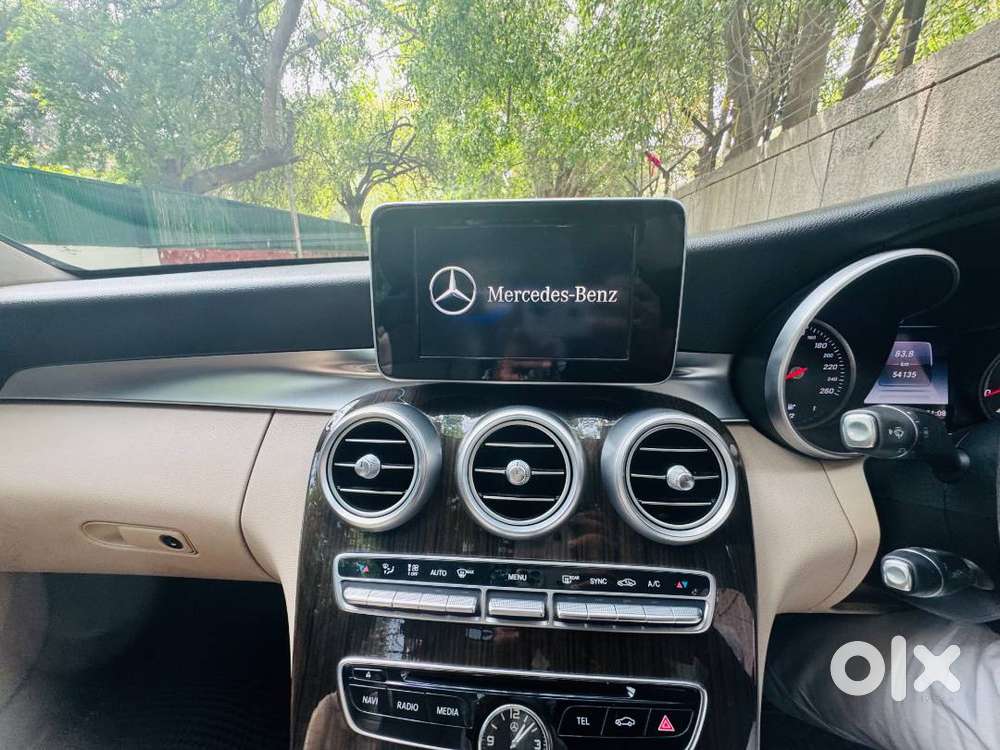 Mercedes-benz C 200 I Showroom Condition  Vip Maintained