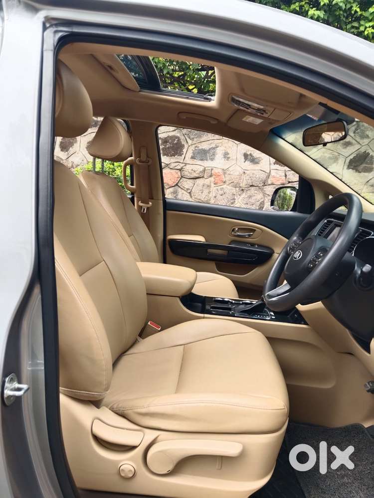 Kia Carnival Premium, 2022