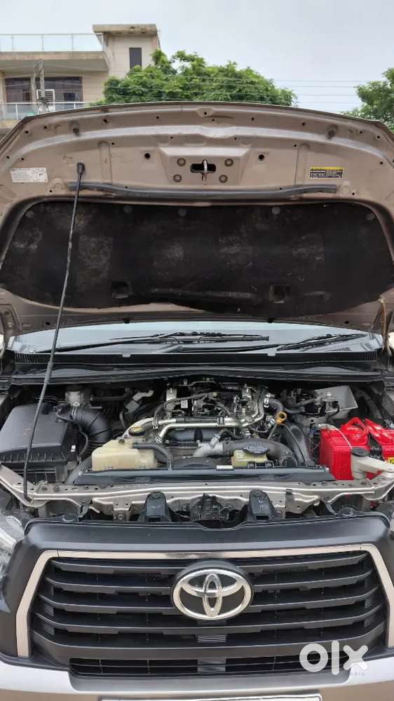 Toyota Innova Crysta 2016