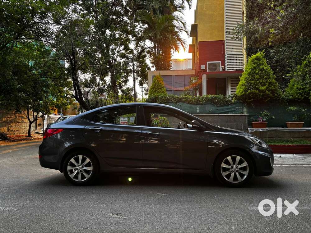 Hyundai Fluidic Verna 1.6 Vtvt Sx, 2011, Petrol