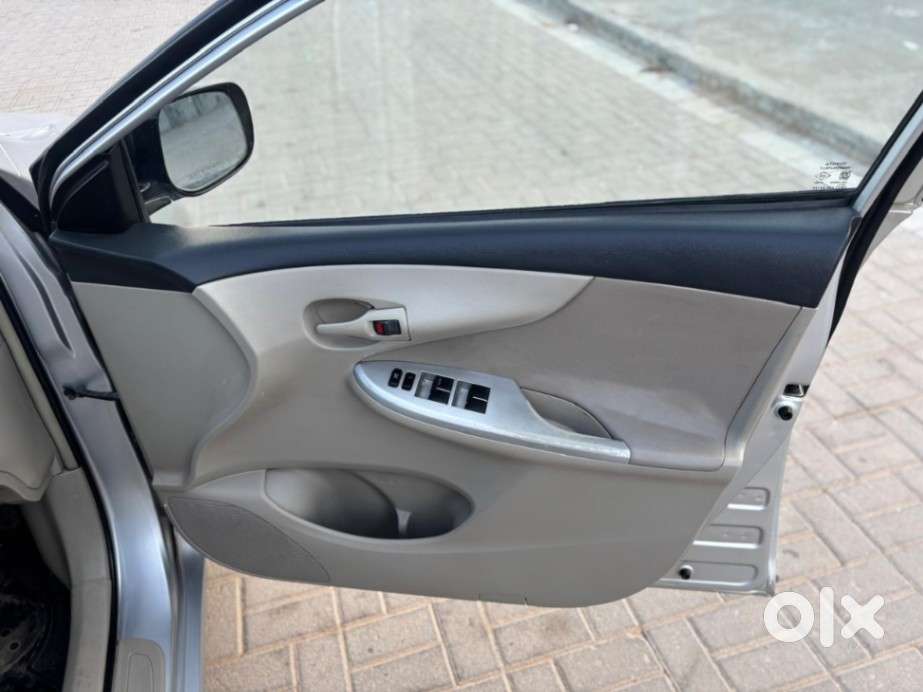 Toyota Corolla Altis [ ] 1.8 J, 2011, Petrol