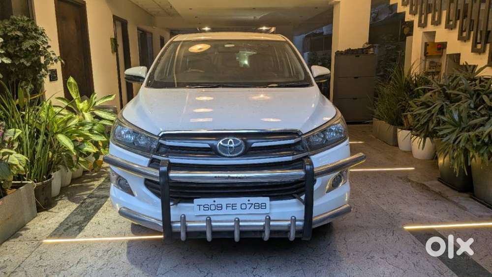 Toyota Innova Crysta 2.8 Gx At 8s, 2019, Diesel