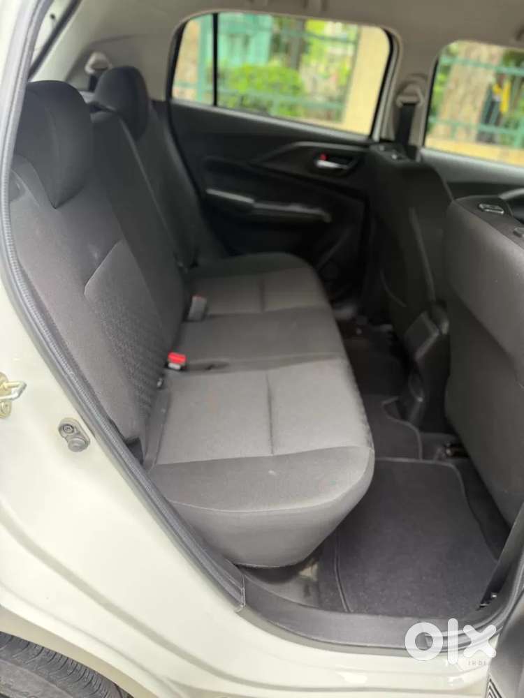 Maruti Suzuki Swift Vxi, 2025, Petrol