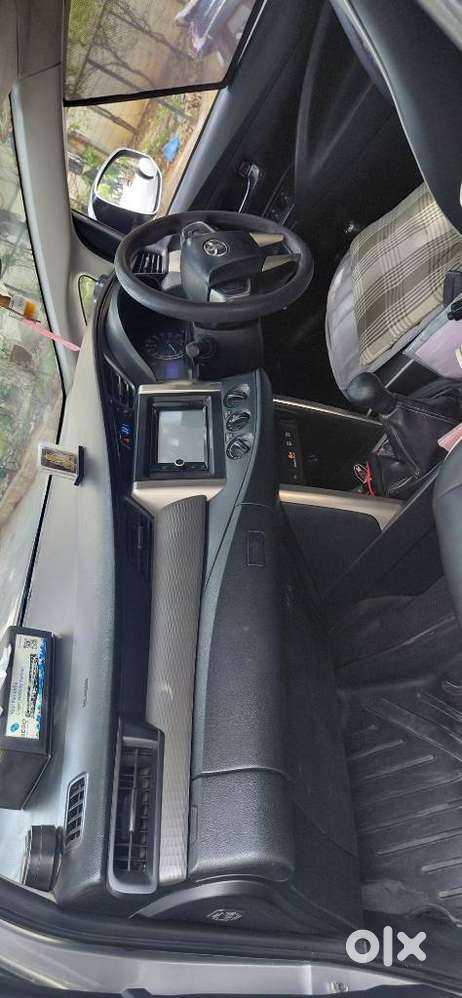Toyota Innova Crysta 2.4 G Mt 8s, 2017, Diesel
