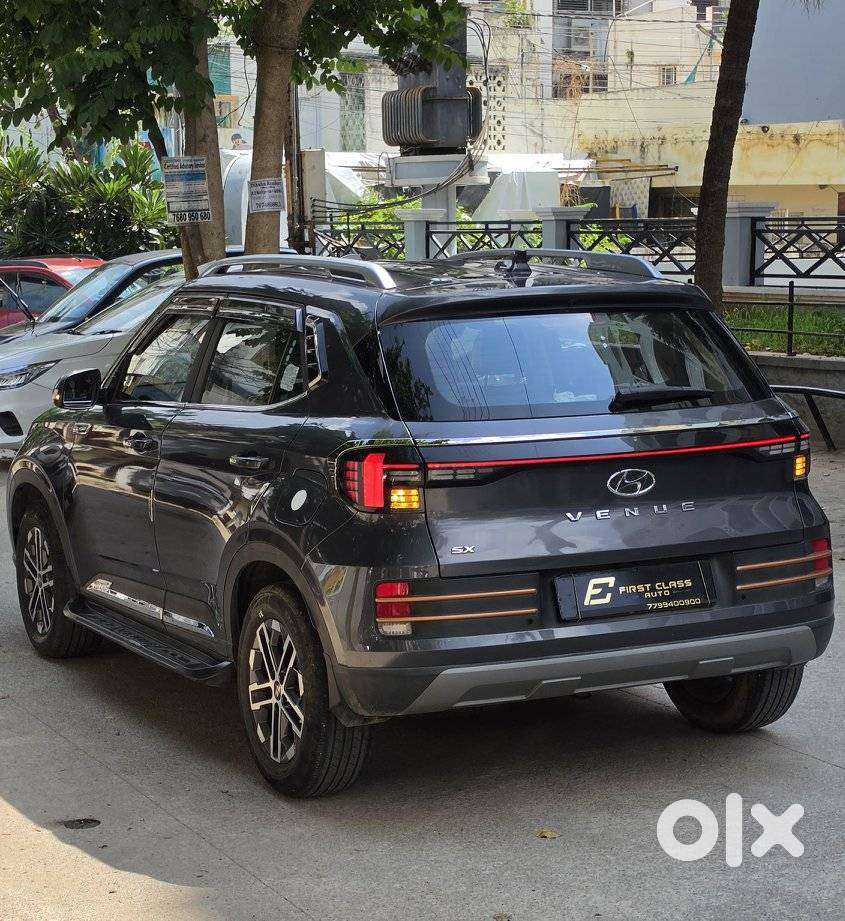 Hyundai Venue [2022-ongoing] 1.5 Crdi Sx, 2023, Diesel