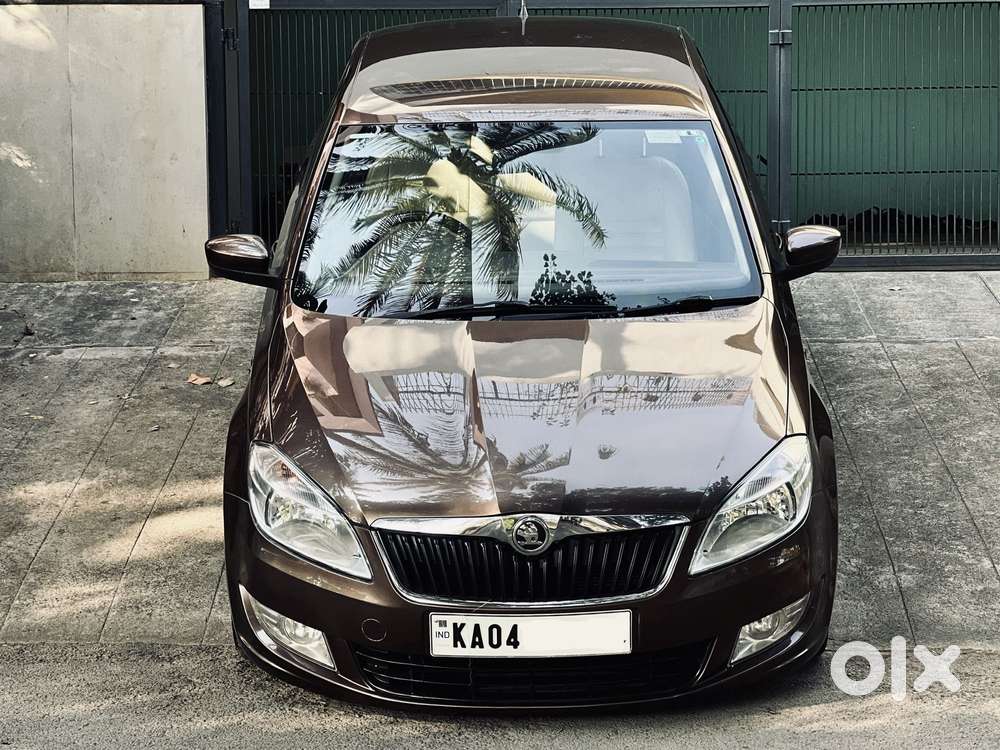 Skoda Rapid 1.5 TDI AT Ambition, 2015, Diesel