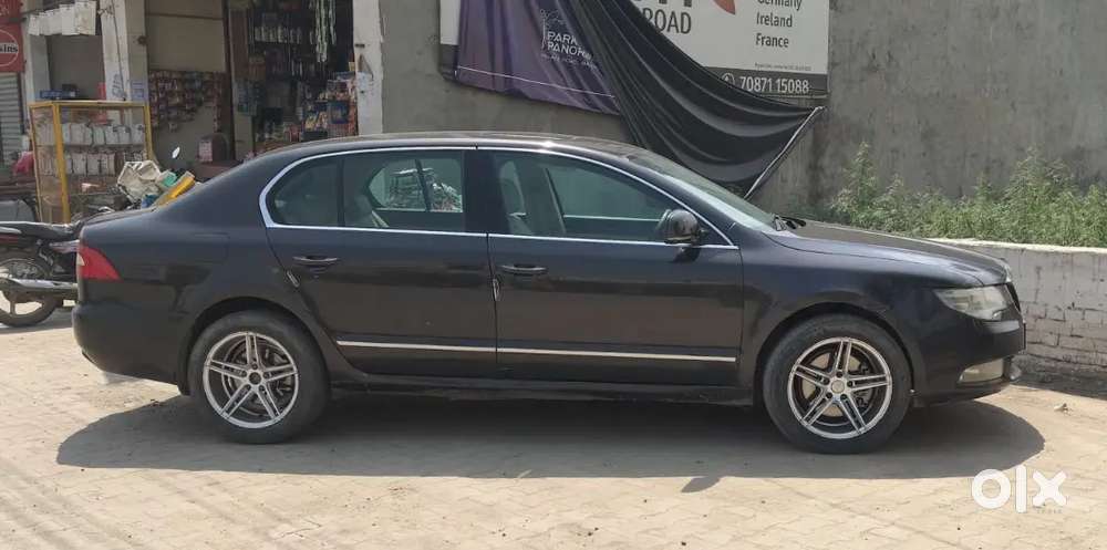 Alloy Tyre Passing 5 Month Sunroof Music System