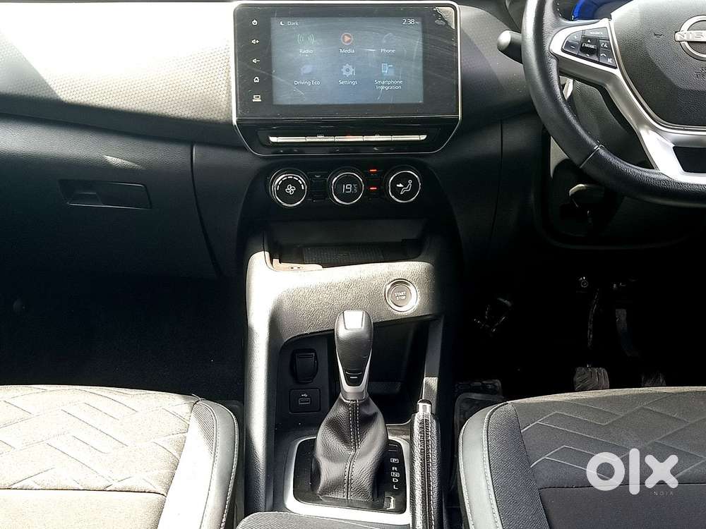 Nissan Magnite 1.0 Xv Turbo Cvt, 2022, Petrol