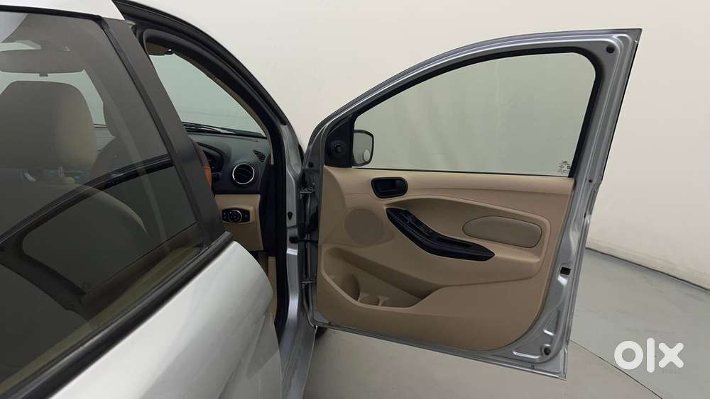 Ford Figo Aspire Titanium, 2016, Petrol