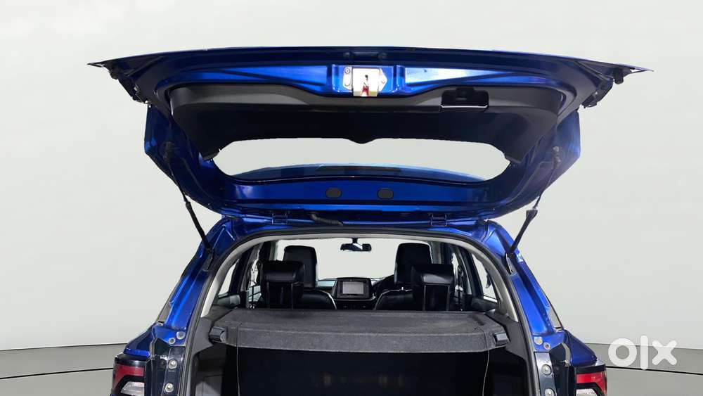Maruti Suzuki Vitara Brezza 1.5 Vxi At, 2023, Petrol