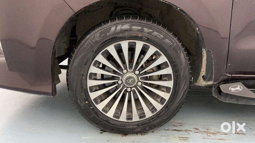 Toyota Innova Crysta 2.4 G Plus Mt 8 Str, 2019, Diesel