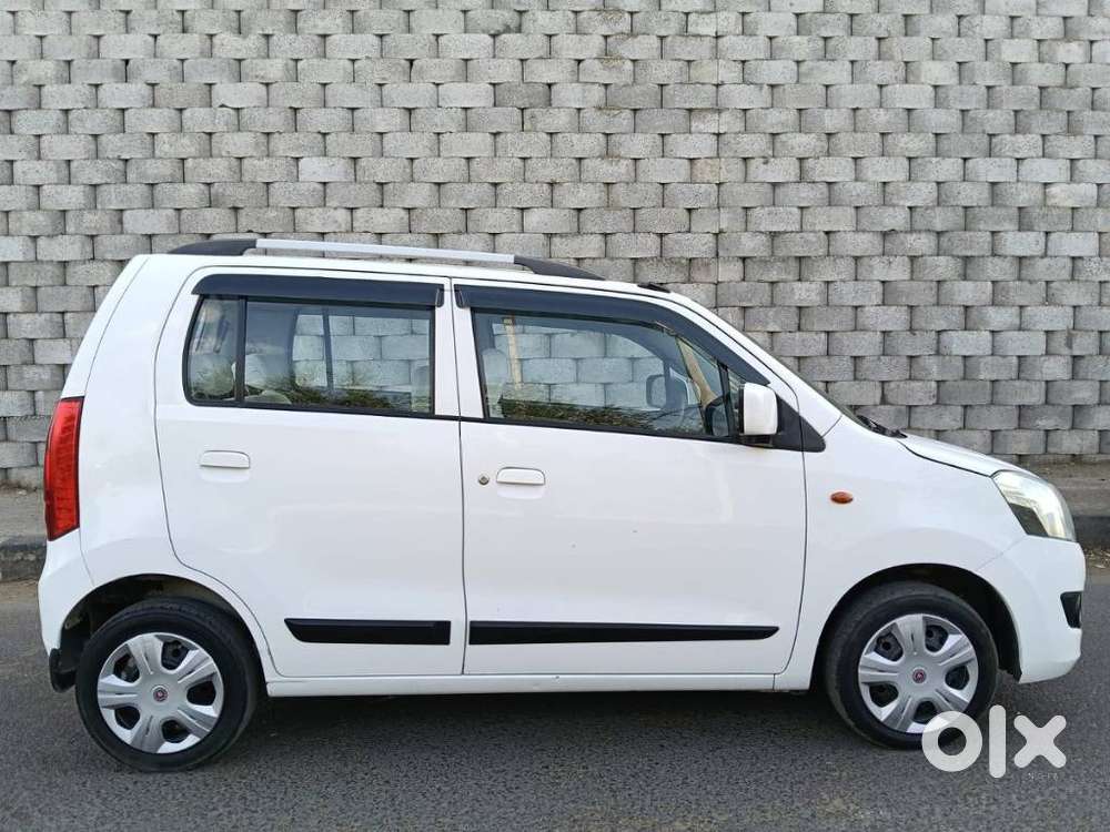 Maruti Suzuki Wagon R Amt Vxi, 2017, Petrol